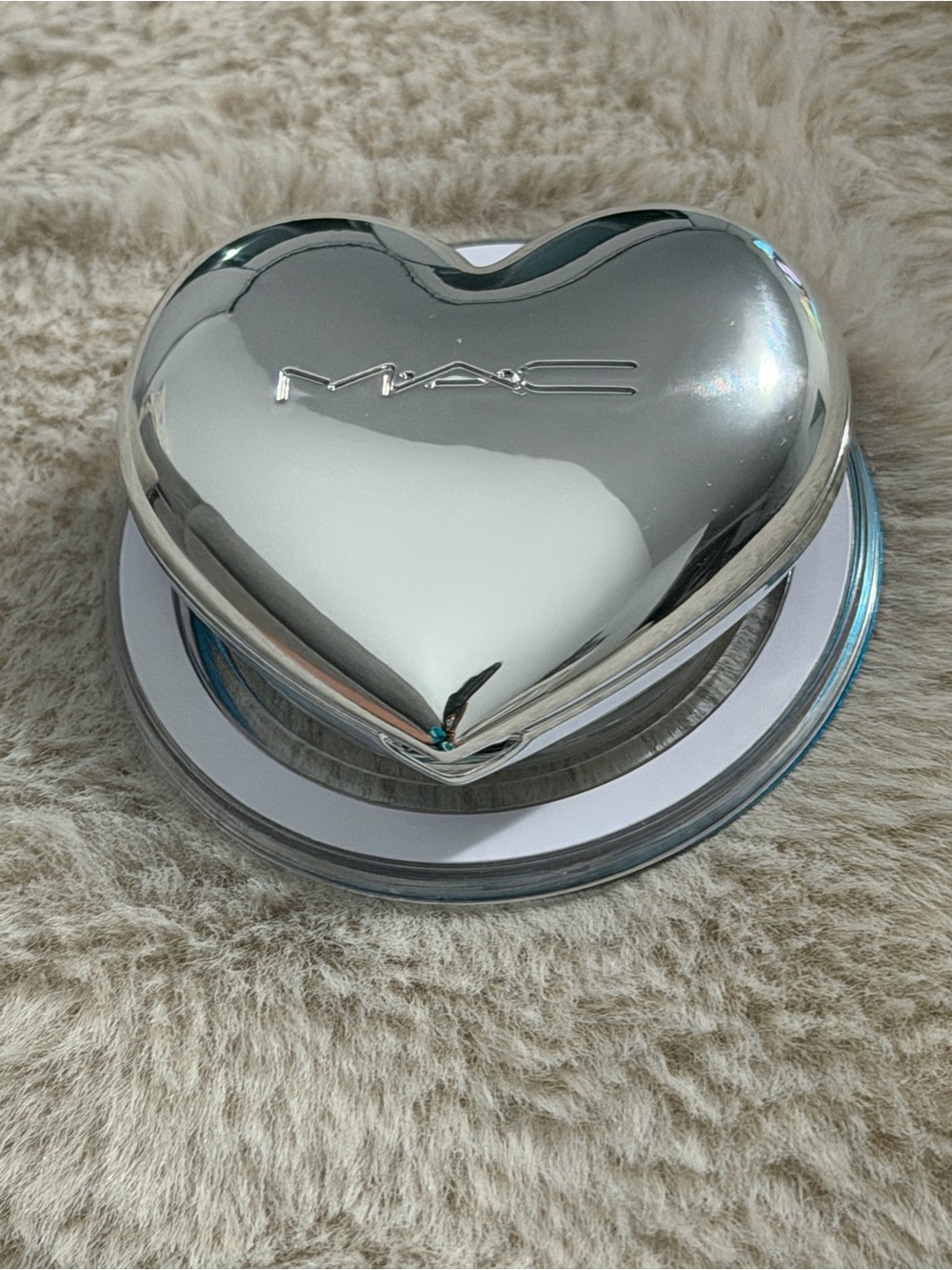 M·A·C Silver Heart Pop Grip with Mirror – Brand New